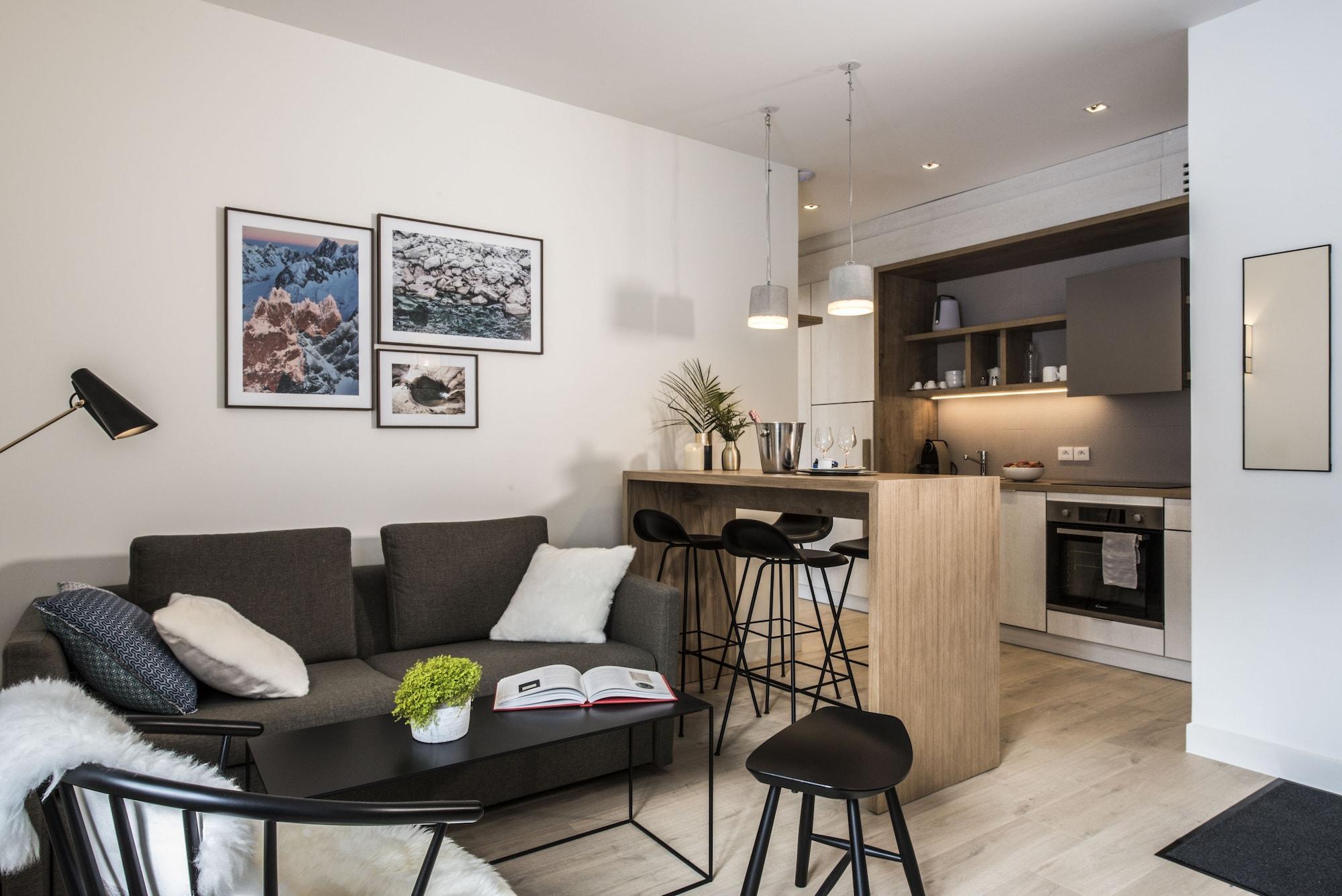 อพาร์ตโฮเทล เลอ เฌนปี Aparthotel Chamonix ภายนอก รูปภาพ