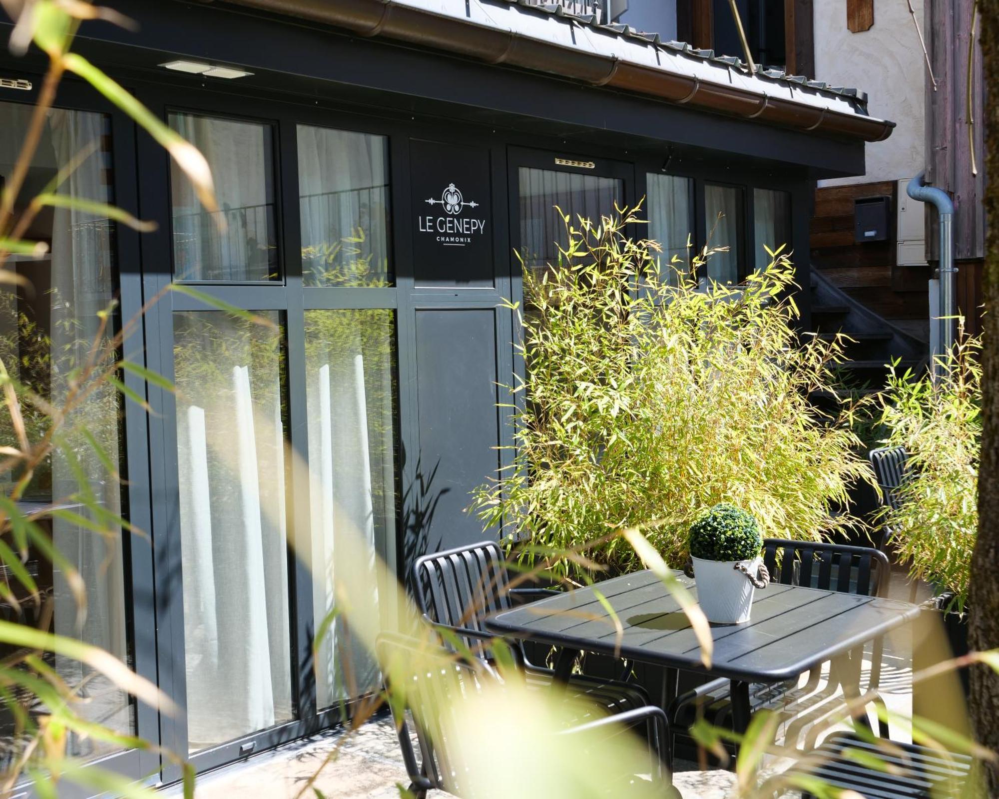 อพาร์ตโฮเทล เลอ เฌนปี Aparthotel Chamonix ภายนอก รูปภาพ