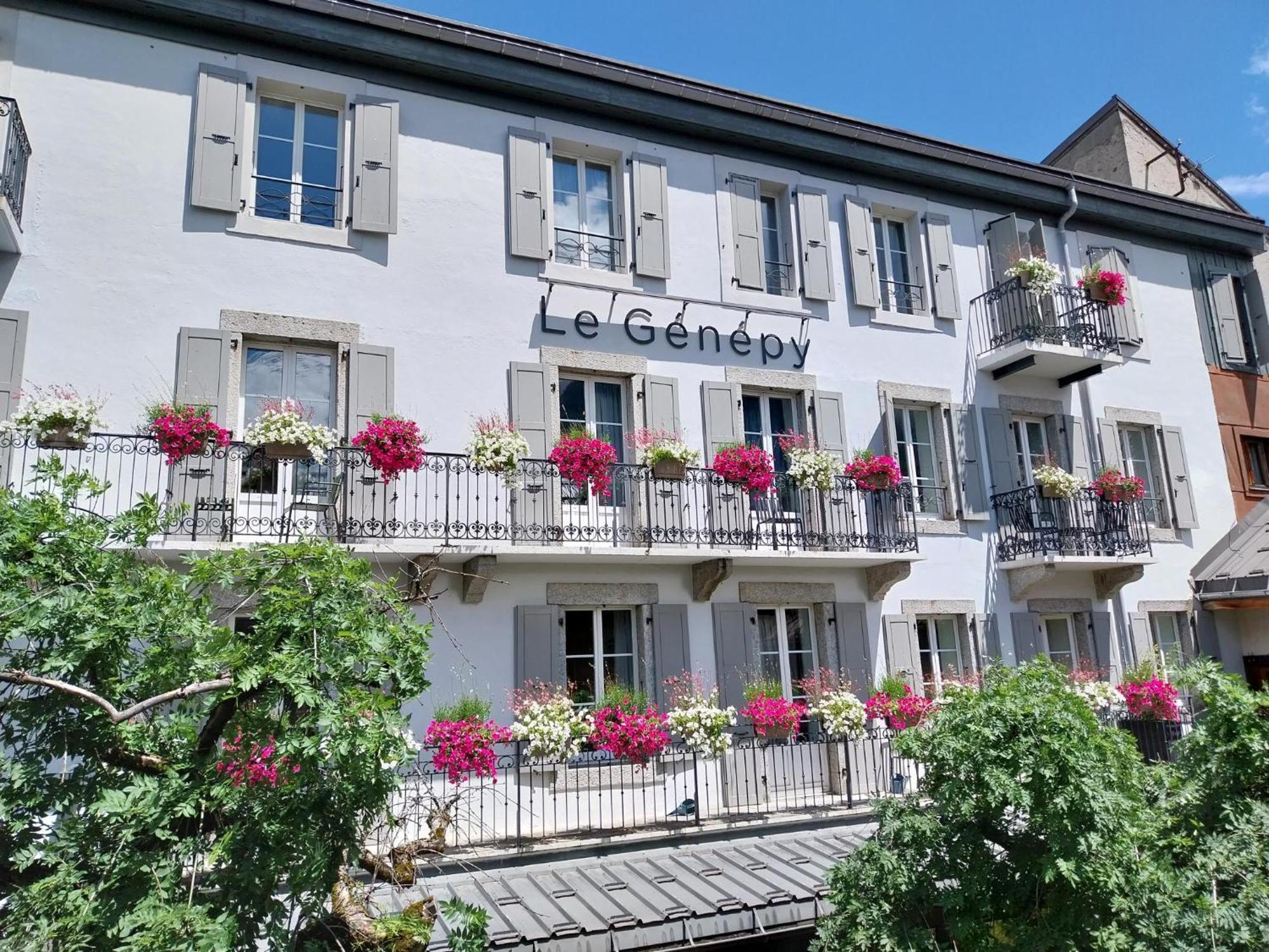 อพาร์ตโฮเทล เลอ เฌนปี Aparthotel Chamonix ภายนอก รูปภาพ