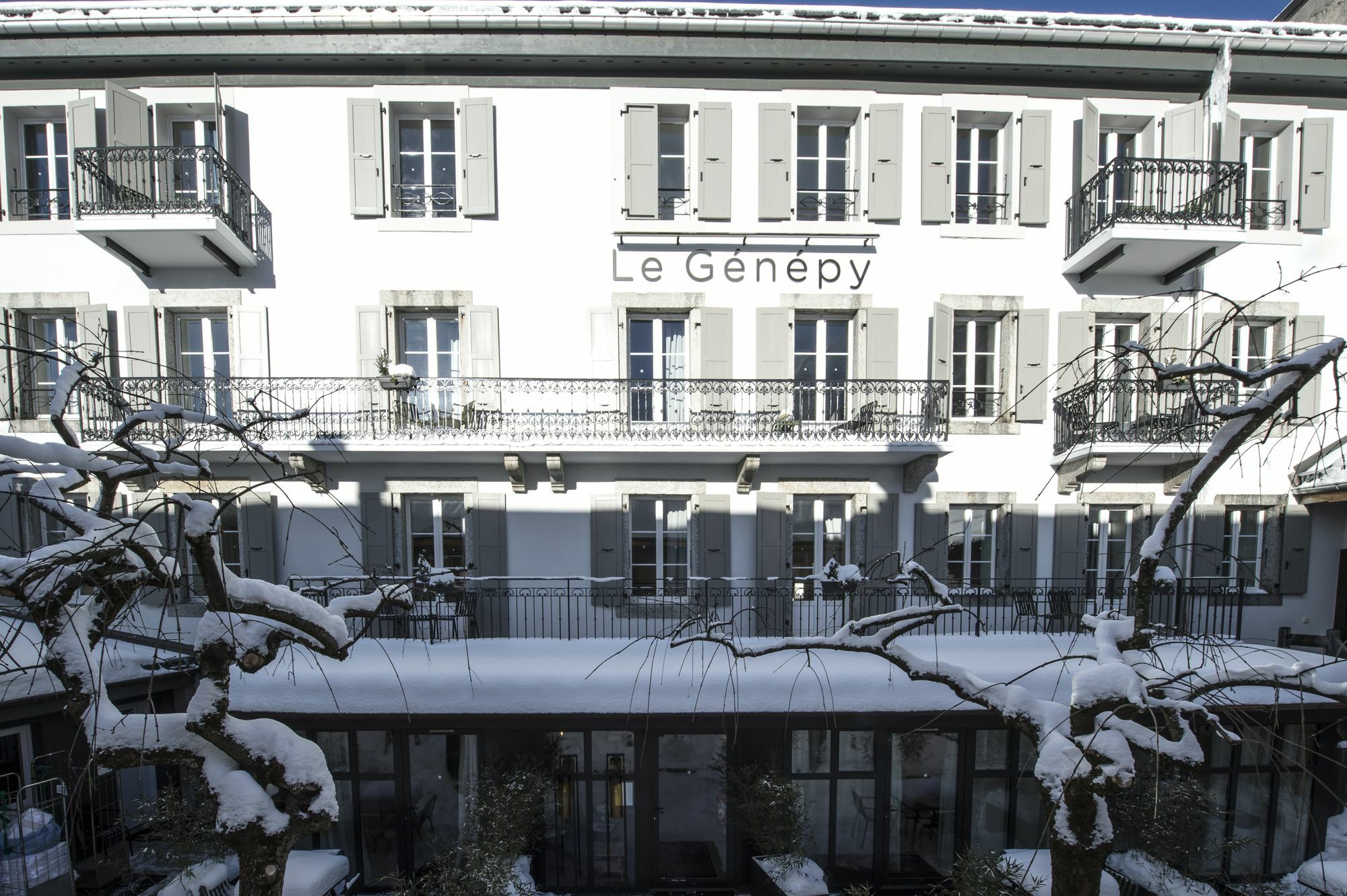 อพาร์ตโฮเทล เลอ เฌนปี Aparthotel Chamonix ภายนอก รูปภาพ